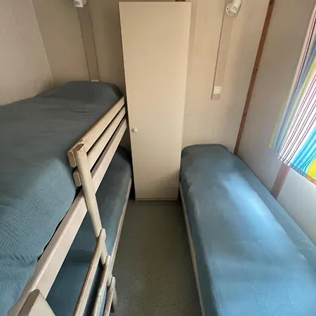 Bungalow-parque De Campismo Sao Miguel ホリデーパーク *